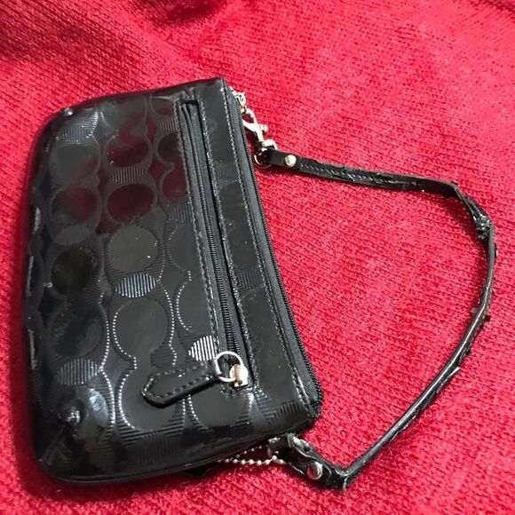 Coach Black Patent Leather Wristlet Bag - Picture 2 of 9